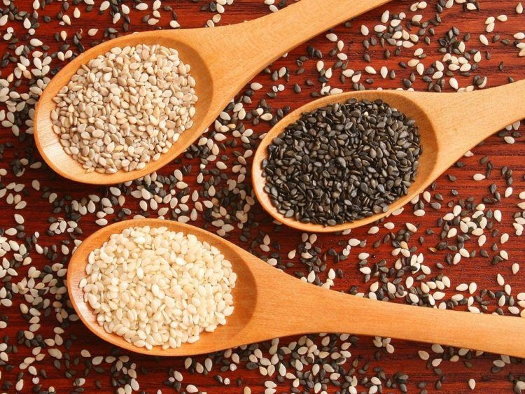 Bổ sung canxi cho mẹ sau sinh như thế nào là đúng và đủ? 4 vừng